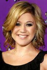 Watch Biography - Kelly Clarkson Wootly