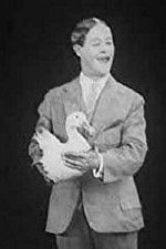 Watch Gus Visser and His Singing Duck Wootly