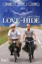 Watch A Love to Hide (Un amour  taire) Wootly