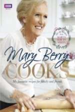 Watch Mary Berry Cooks Wootly